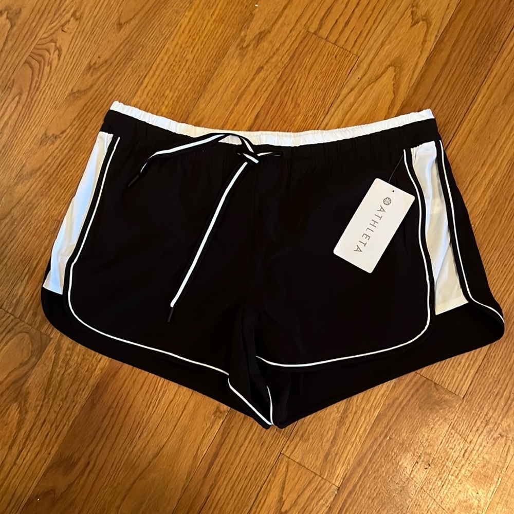 Athleta Colorblocked Short - Womens size 16